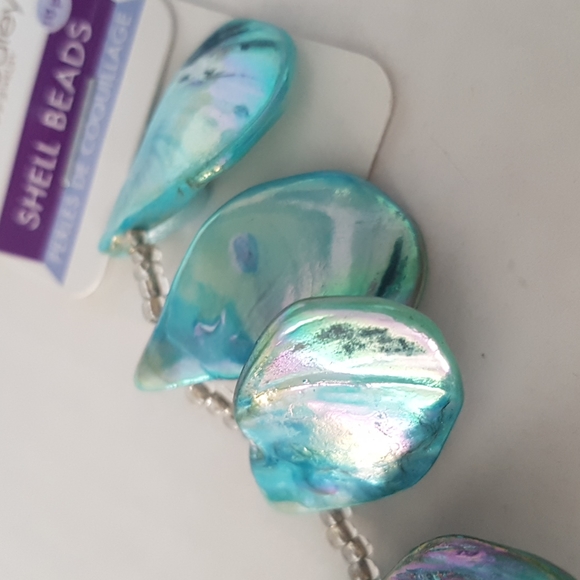 3/25$ 10 pcs Shell Beads with Hole for Beading & Jewelry Projects - Picture 6 of 9